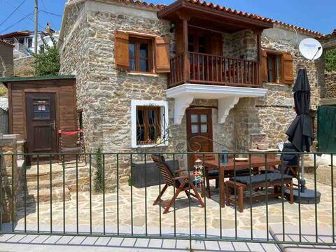 Gökçeada_Agridia Authentic Stone House (@Tepeköy)