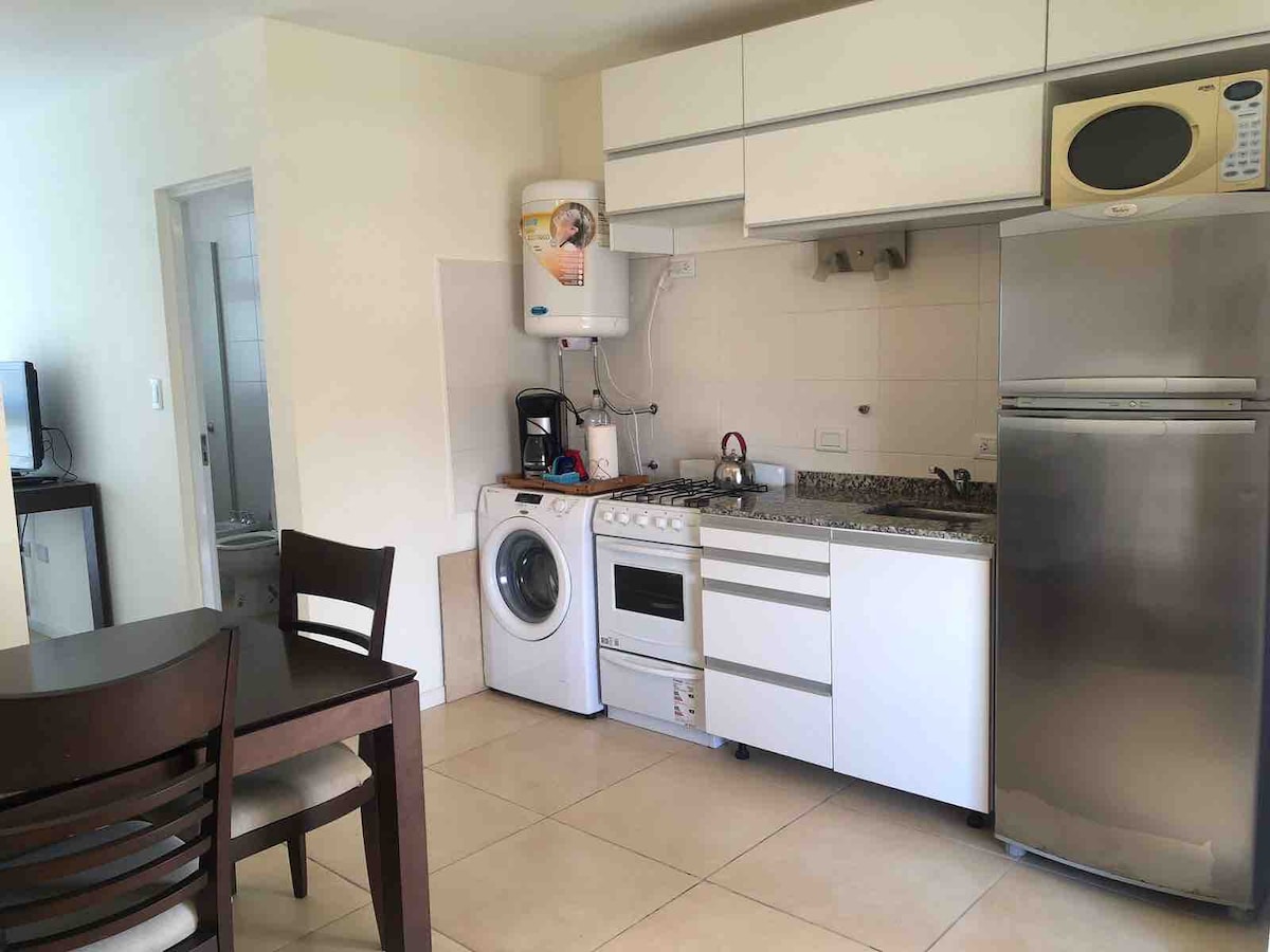 Annuncio Airbnb popolare: A beautiful apartment for 3 people a San Nicolás De Los Arroyos