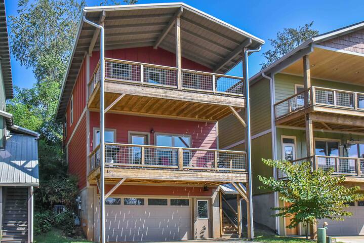 Airbnb 1 Lodge St Vacation Rentals Places To Stay North