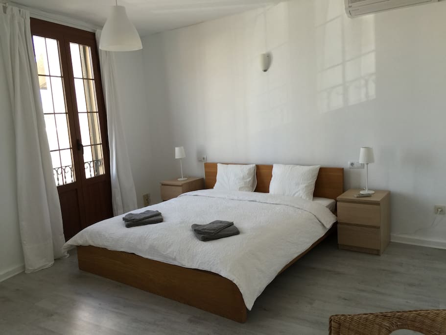 Schlafzimmer 2 / bedroom 2