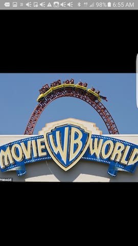 Close to theme park 1 bedroom retreat