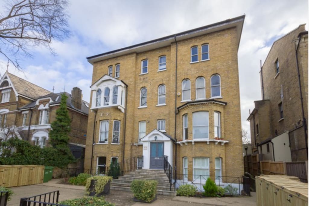Modern Detached Property