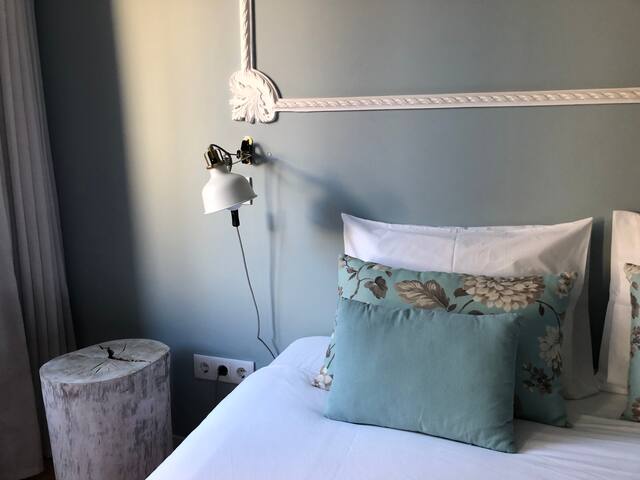 Exclusive Charming House by the sea – 5 bedrooms gallery image 3