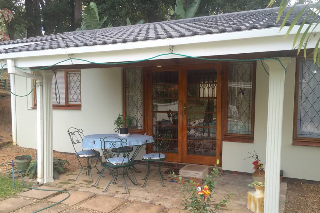 Outside dining area option