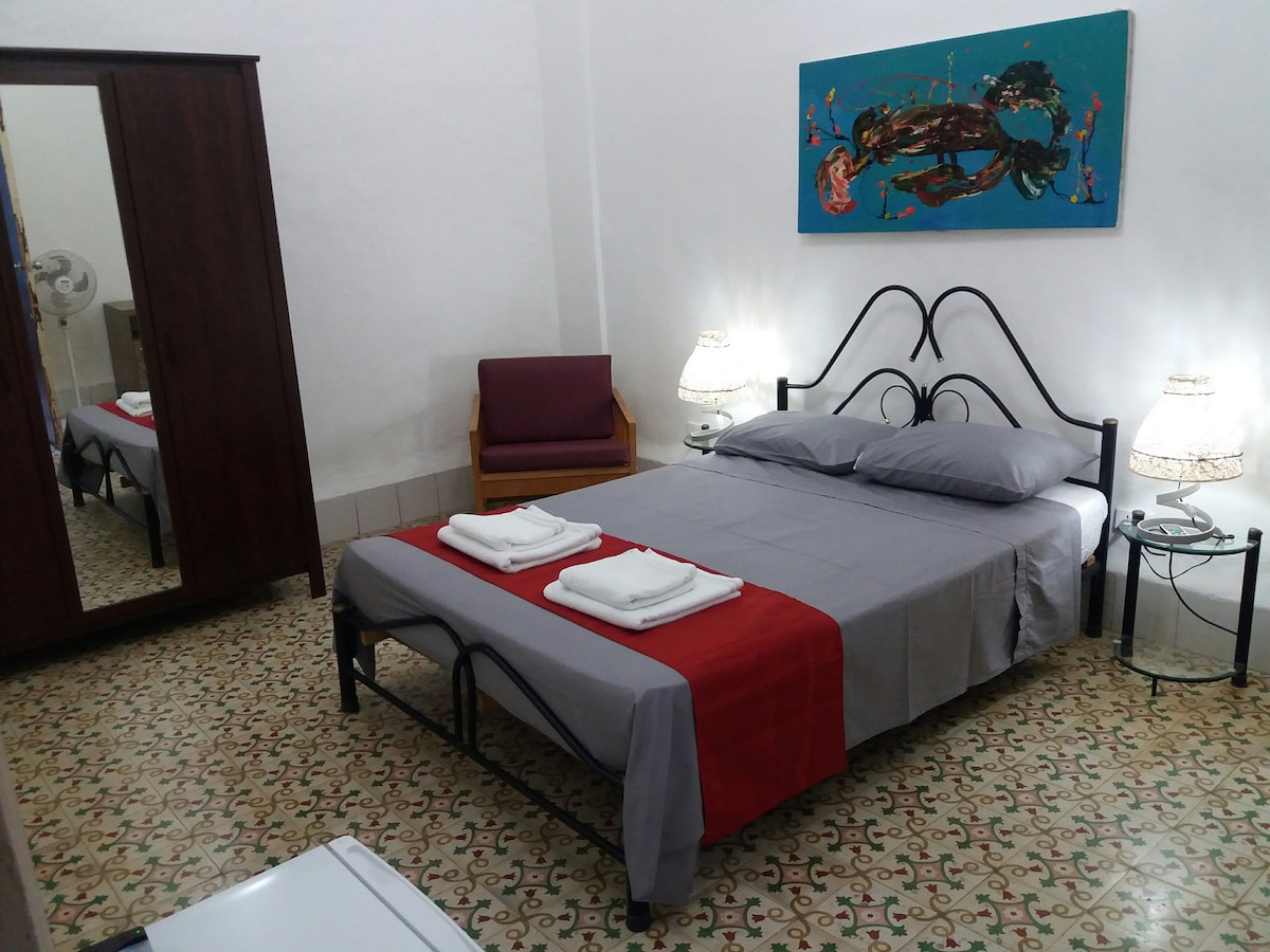 غرفة النوم 2