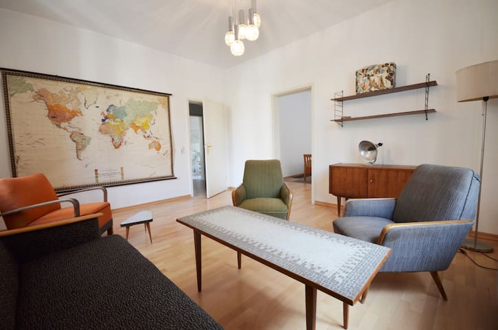 Vintage apartment "Westkultur"