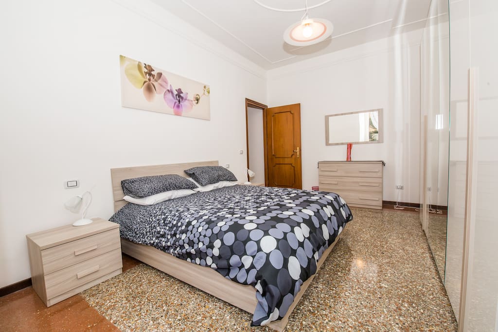 Camera da letto matrimoniale
Double bedroom