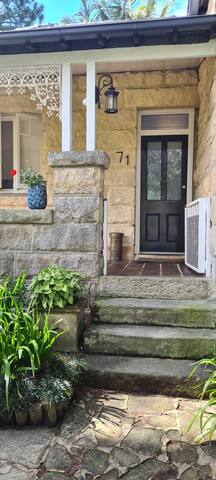 Pine Tree Cottage near Manly Beach gallery image 3