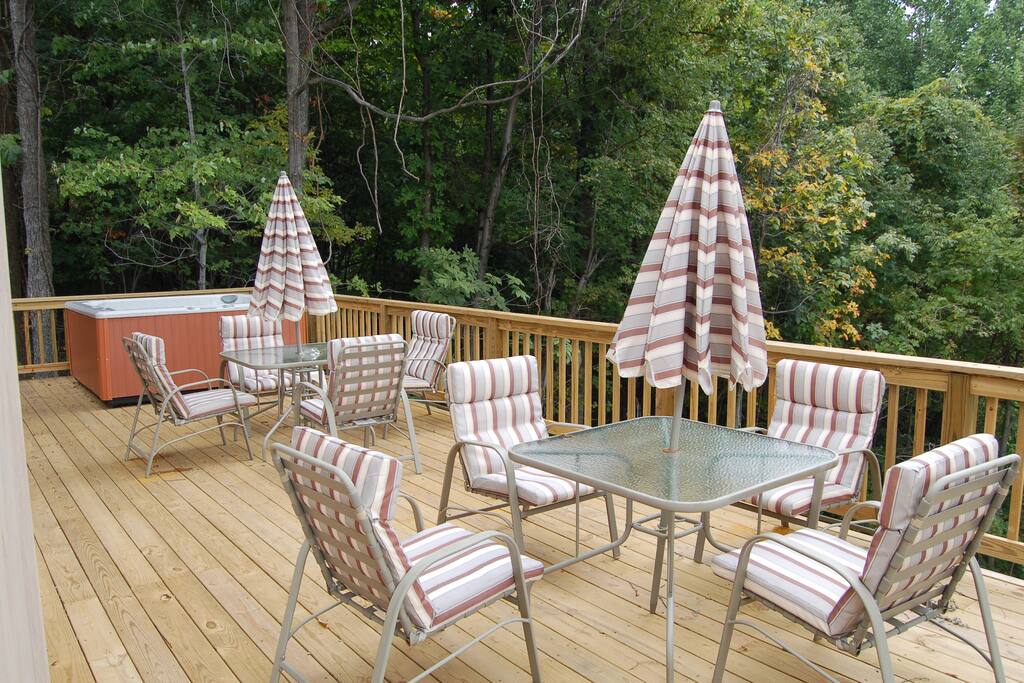 Deck/Hot Tub of Chalet #12
