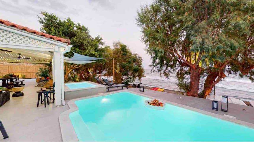 Nikkon Luxury Living Sea Front