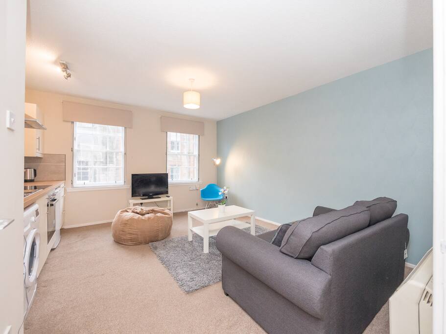 Lounge/kitchen