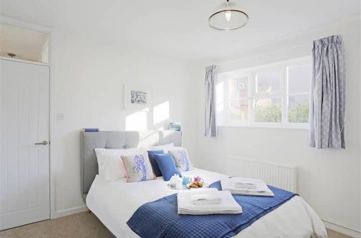 סוויטת הורים עם מקלחת צמודה