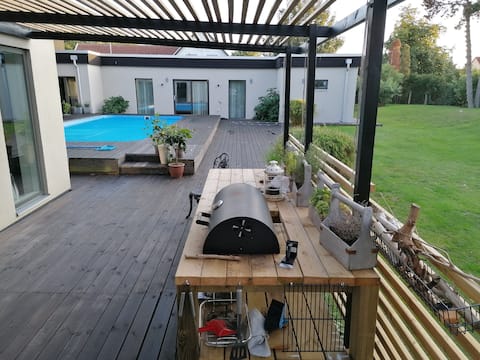 Beach Paradise/Bicycles Available