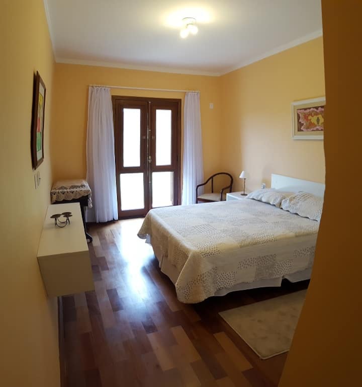 suite 04