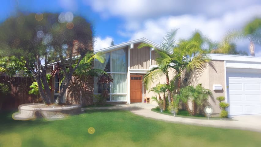 Airbnb Irvine Holiday Rentals Places To Stay California