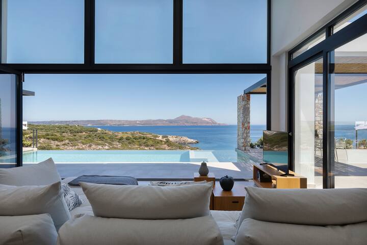 Vraskos villa – free heated pool for low season gallery image 3