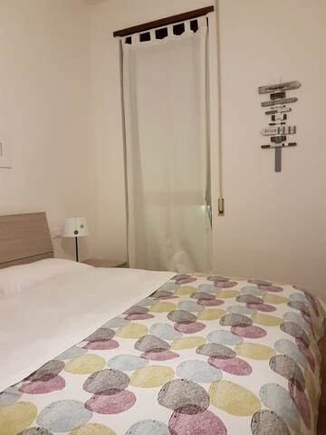 Spacious apart next to TRAIN STATION with PARKING gallery image 5