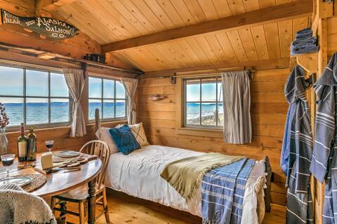 Cannery Cabin at Between Beaches, Kachemak Bay