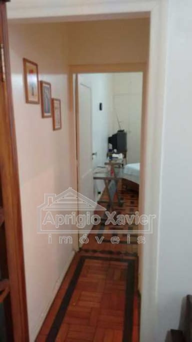 corredor pro quarto e banheiro