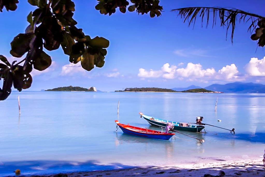 Beach is located 2 minutes away right in front of the villa