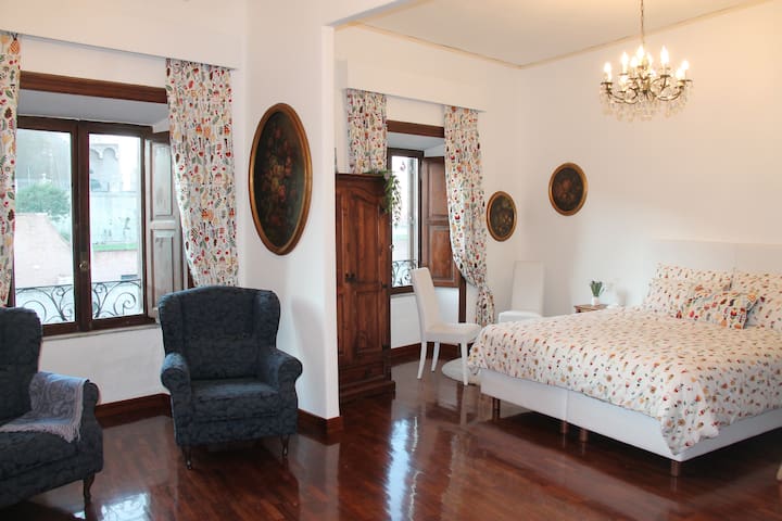 Catherine’s Home near Vatican City – Rione Prati gallery image 5