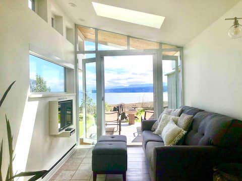 Oceanfront Luxury &Sauna in Rustic Natural Setting