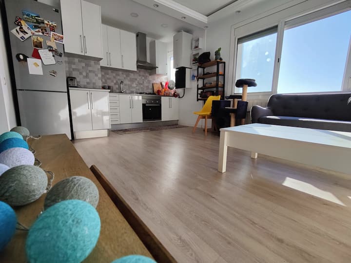 Habitación Doble Con  Escritorio Privado Y Baño - Barcelona