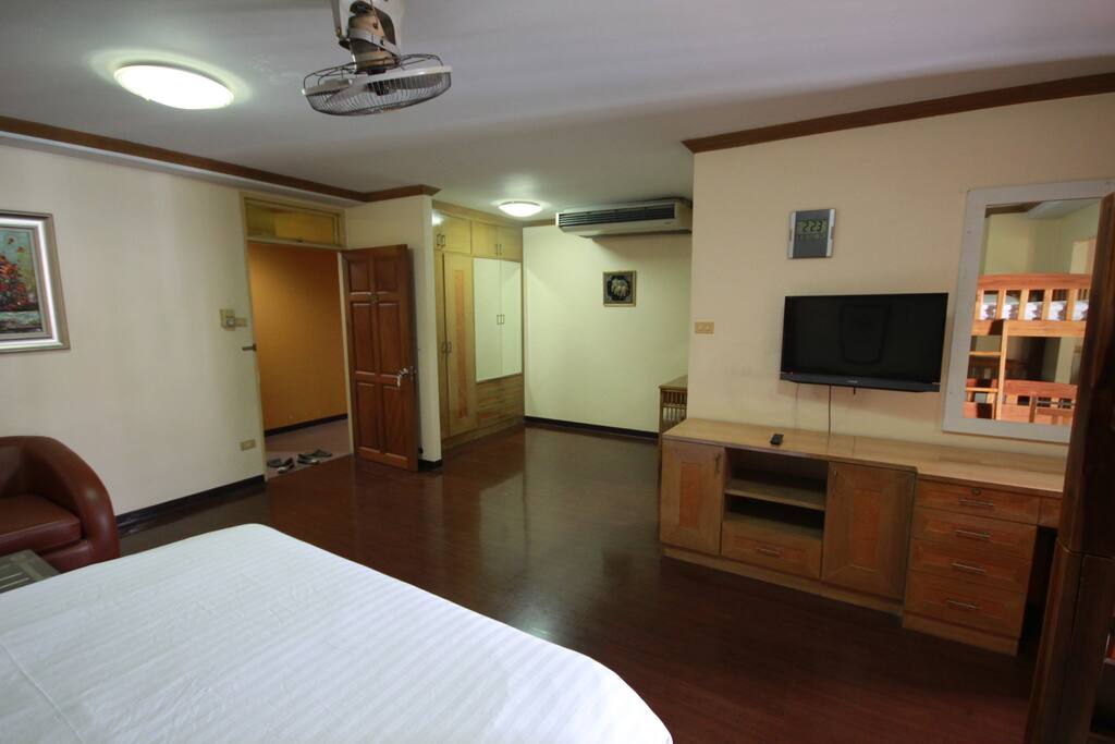 AY523 Big Bed + Bunk Bed