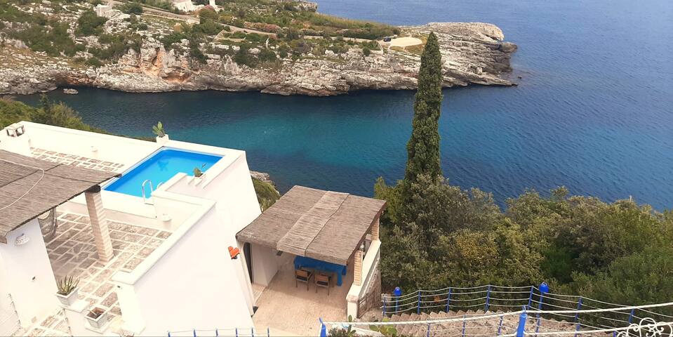 SUPERB VILLA IN THE SEA CREEK FOR EIGHT PEOPLE gallery image 2