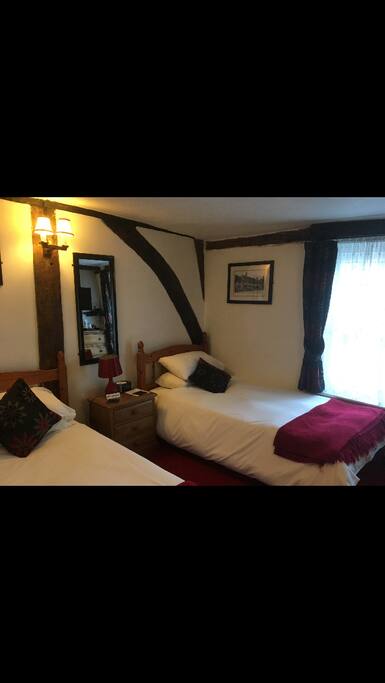 Bedroom 3 - twin room