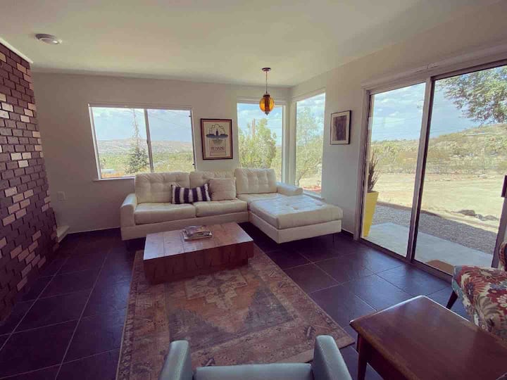 1.5 Acres Of Land. Minutes To Joshua Tree & Shops! - ユッカ・バレー, CA