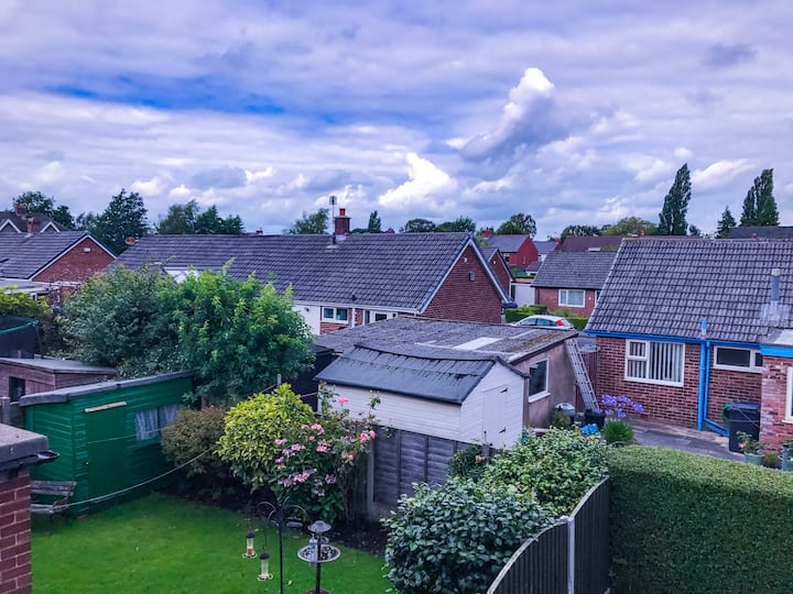 Boutique double room in modern refurbished home
