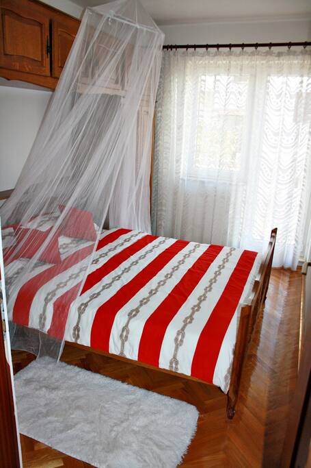 1st bedroom