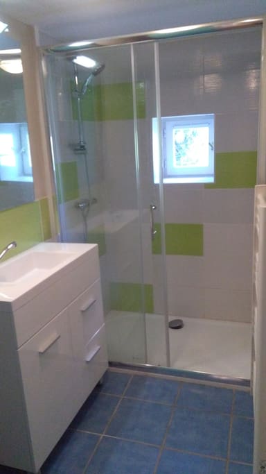Votre salle de bain privative.