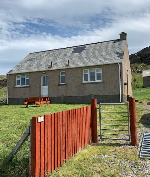 10 Dalmore, Isle Of Lewis