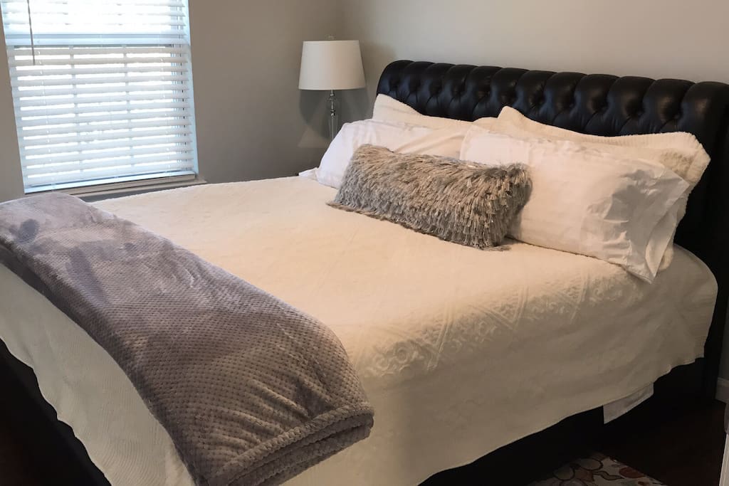 King size bed