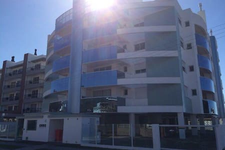 Praia de Palmas - Apartamento a 300 m da praia