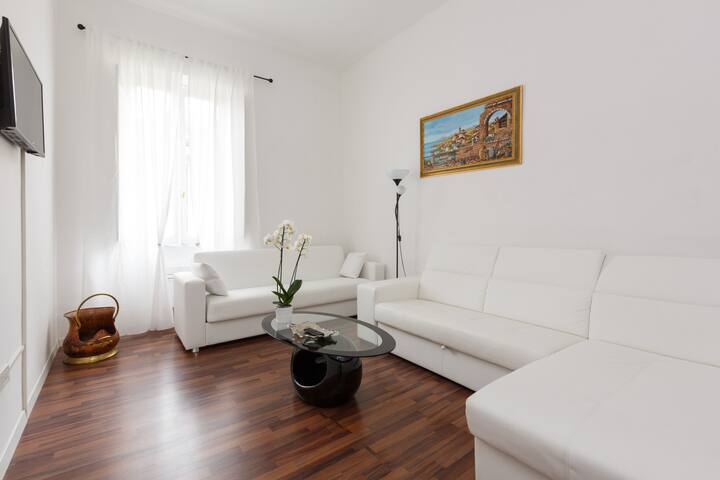 St. Petere’s Luxury House gallery image 2