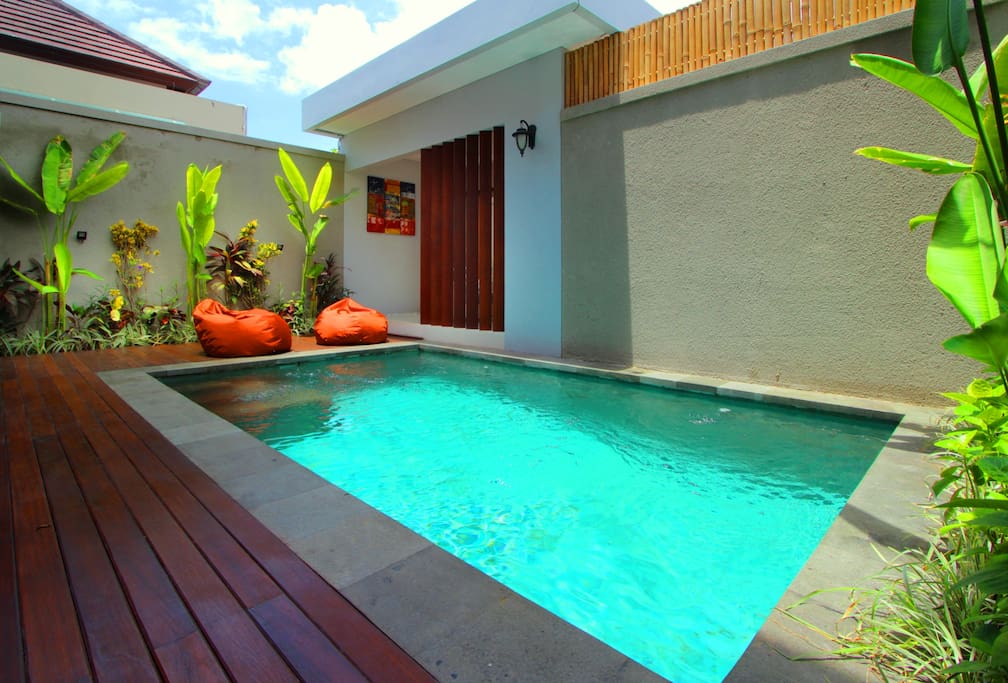 2Bdrms Private Pool