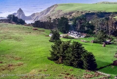 Victorian Gardens at Mallo Pass Farms