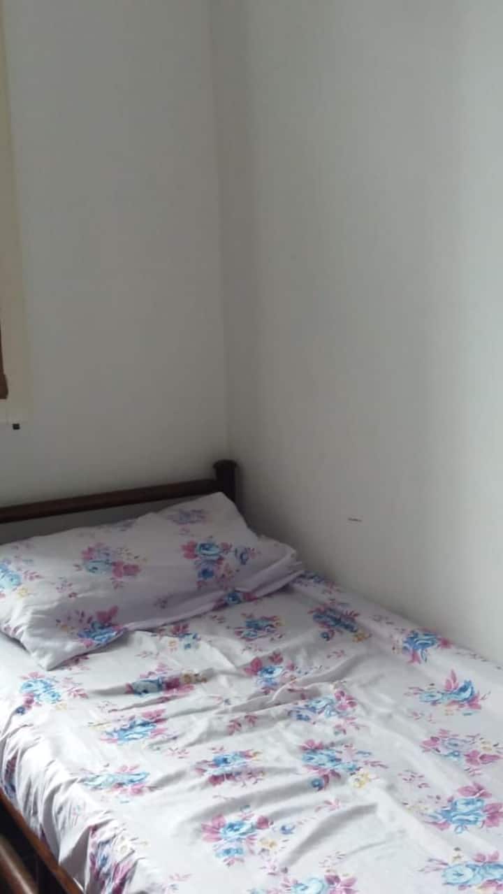 Dhomë gjumi 1