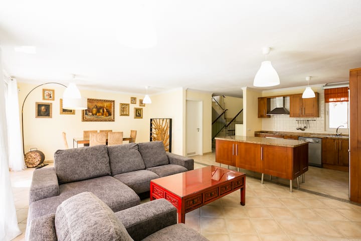 Luxuryvilla200mt Frommountainviewoceanviewfrompool - Los Cristianos