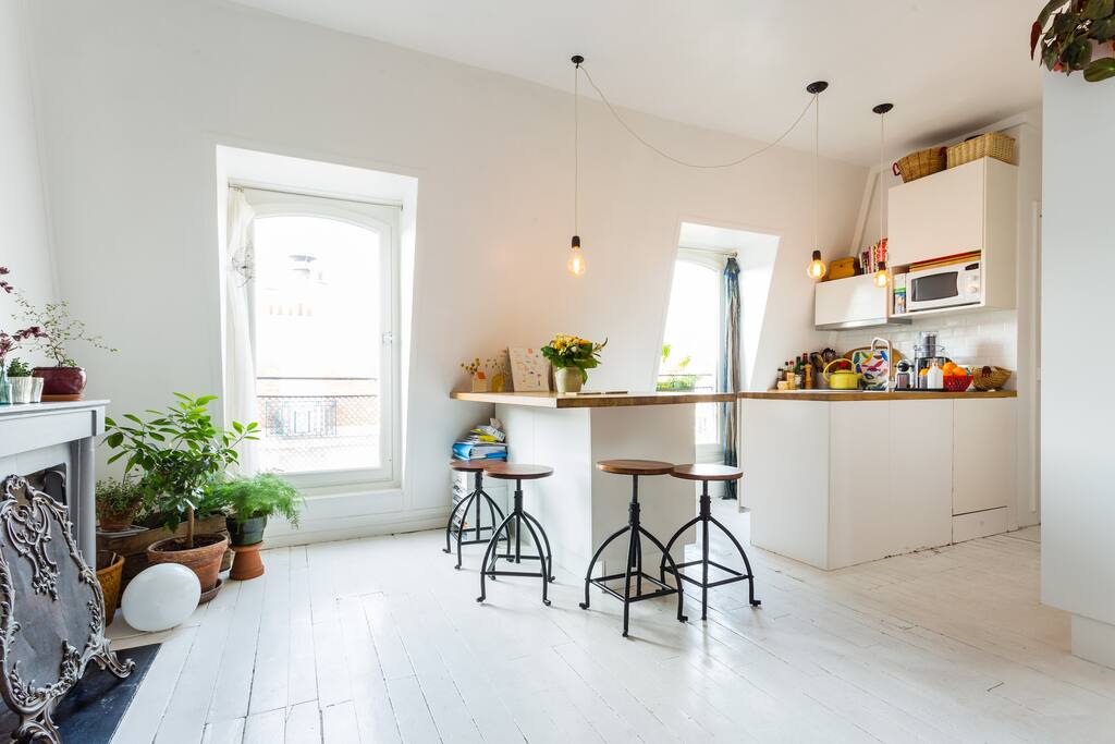 salle à manger et cuisine