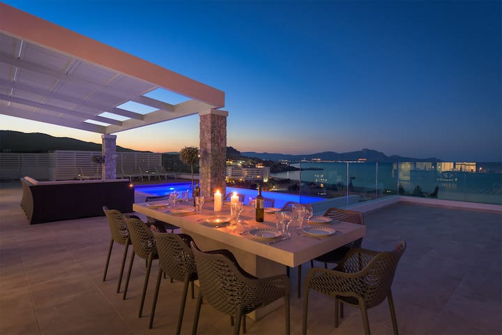 Villa Hermes in Lindos with pool & jacuzzi