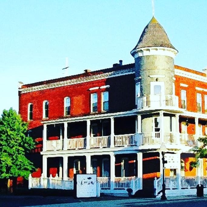 Quaint studio apartment in historic building - Apartments for Rent in