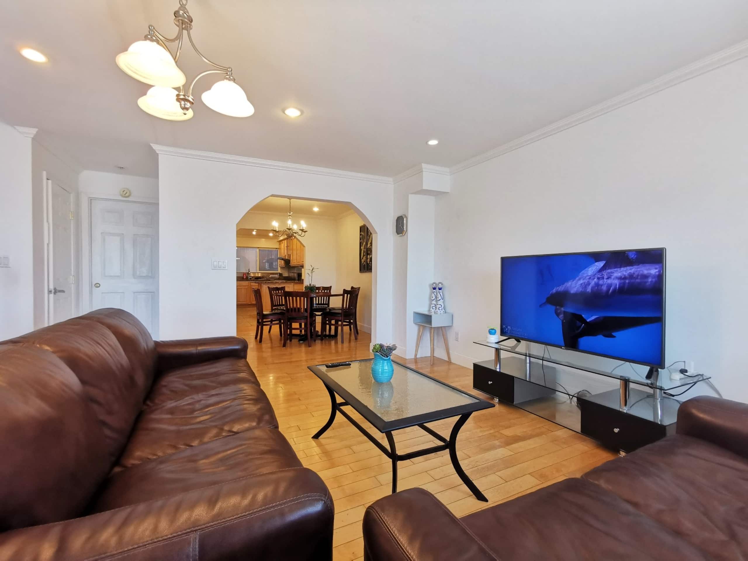 Home in San Francisco · ★4.8 · 3 bedrooms · 3 beds · 2 baths - Image 1