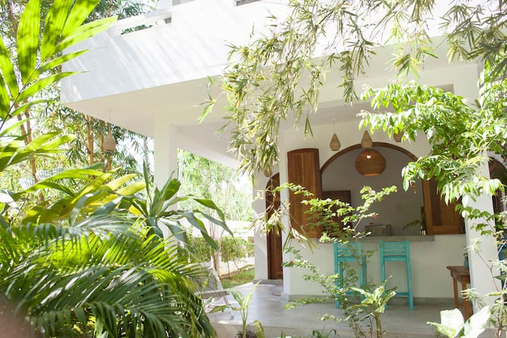 Banana Leaf Apartments Bamboo Room Apartments For Rent In Hikkaduwa Southern Province Sri Lanka