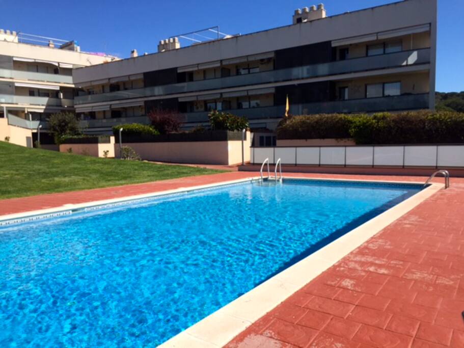 Zona comunitaria con Piscina