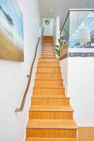 Santa Monica DREAM Modern Home gallery image 5