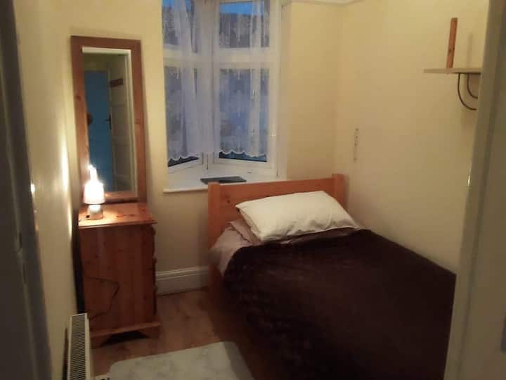 Walthamstow Holiday Rentals & Homes Walthamstow, London, United